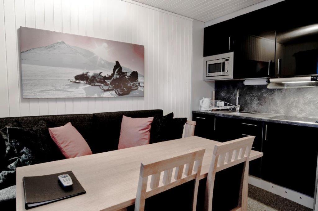 Björkliden Kappas Cabin Village מראה חיצוני תמונה